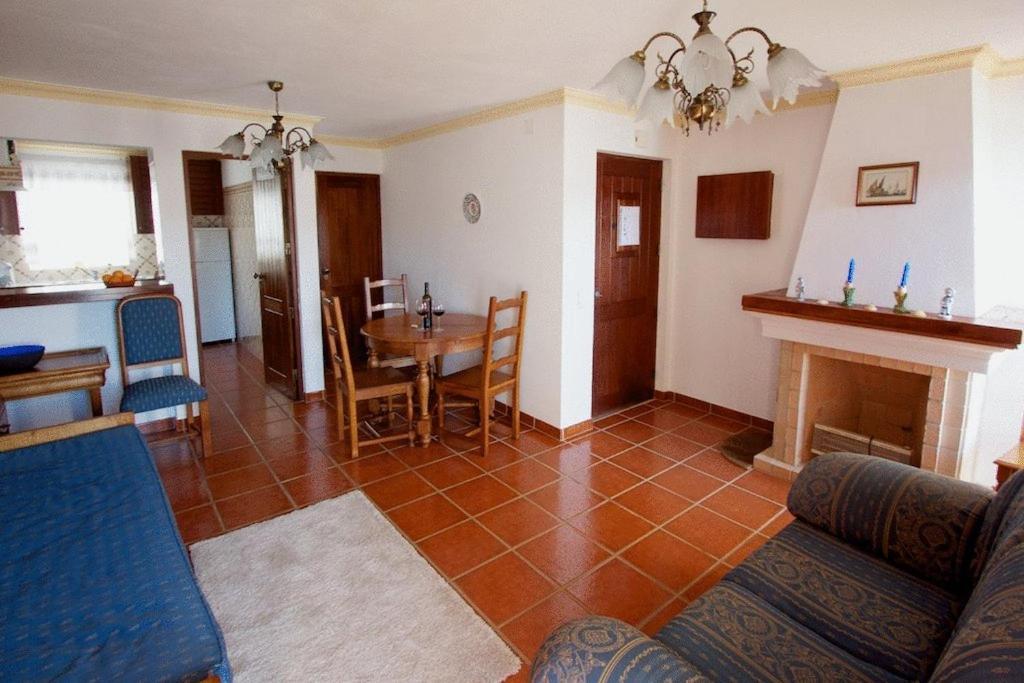 Apartamentos Os Descobrimentos Burgau Buitenkant foto