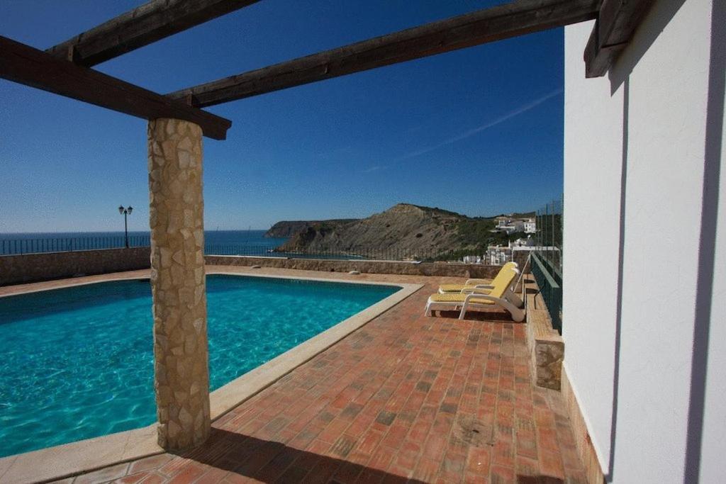 Apartamentos Os Descobrimentos Burgau Buitenkant foto