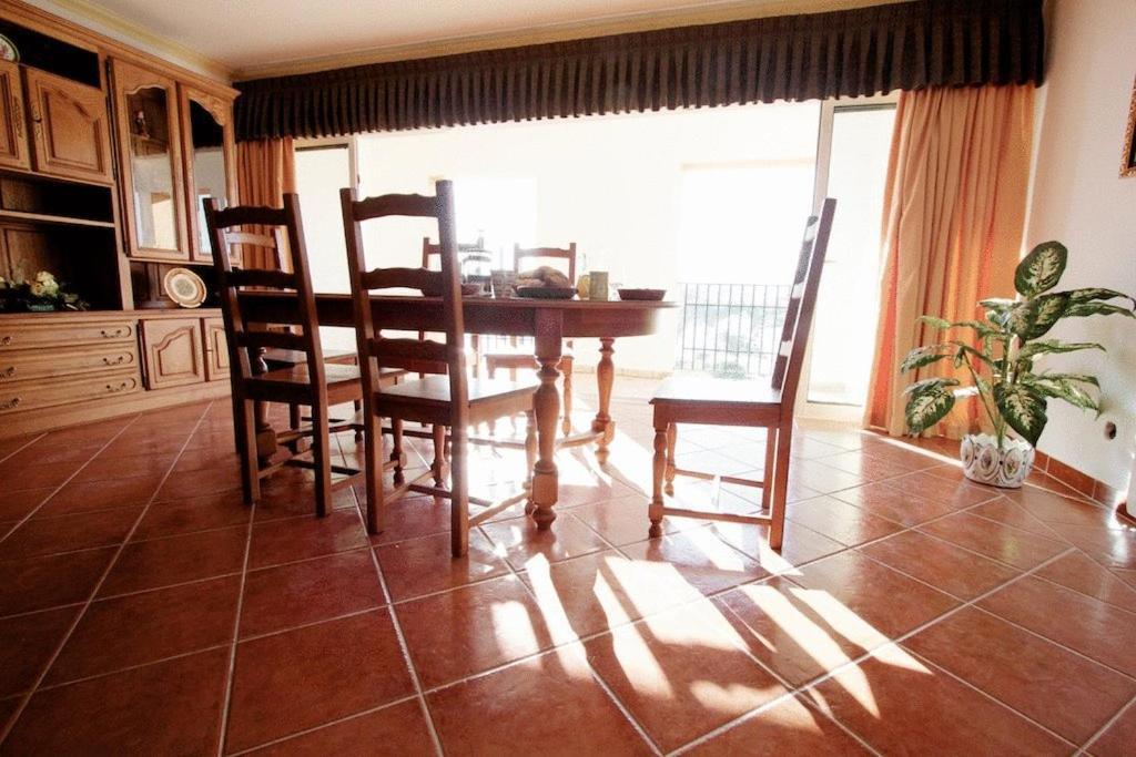 Apartamentos Os Descobrimentos Burgau Buitenkant foto